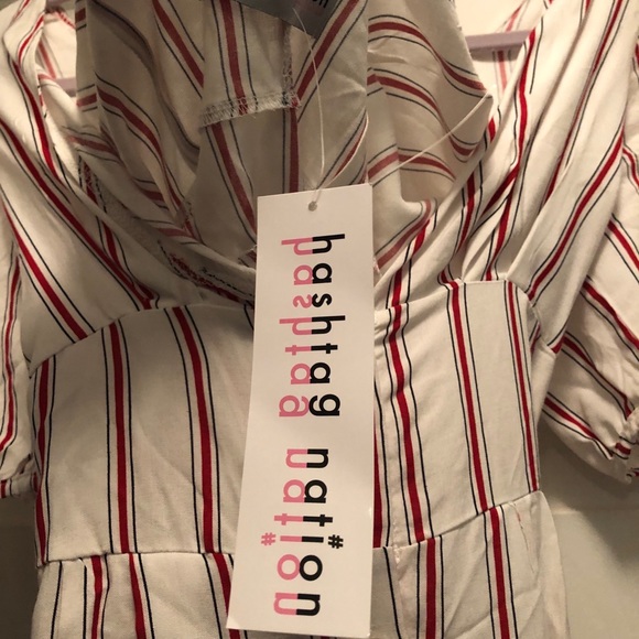 Size Medium red white candy striped dress - Picture 3 of 4